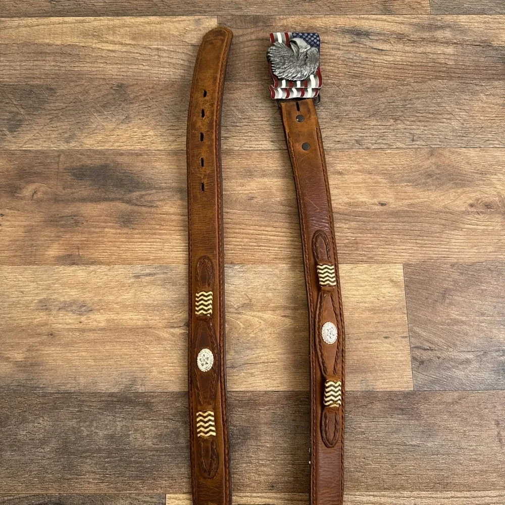 Vintage Western Leather Belt‎ Eagle American Flag Buckle Brown Mens Size 42
